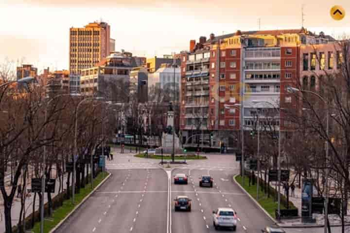 3 bedrooms apartment for sale in Madrid, Spain