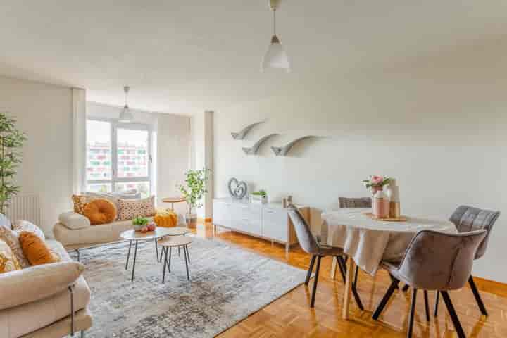 3 bedrooms apartment for sale in Pamplona, Spain