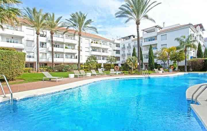 3 bedrooms apartment for sale in Nueva Andalucia, Spain