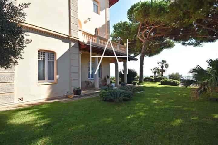 10 bedrooms house for sale in Sant Vicenc de Montalt, Spain