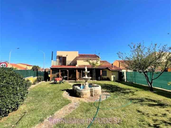 3 bedrooms house for sale in Zaragoza, Spain