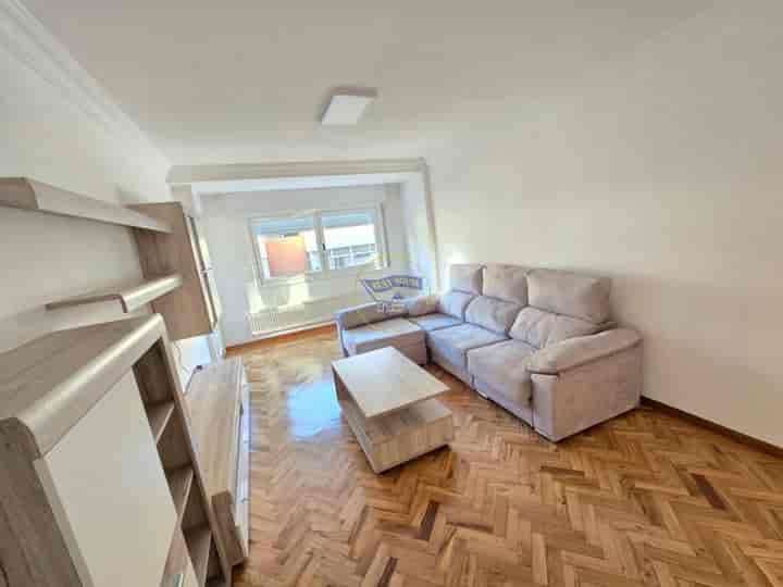 3 bedrooms apartment for rent in Vigo, Spain