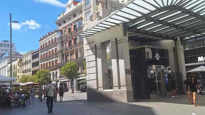 4 bedrooms apartment for sale in Madrid, Spain