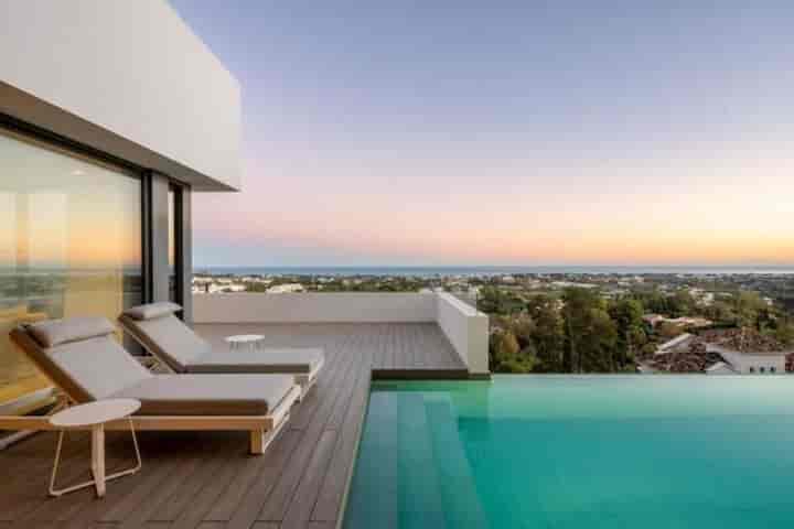 4 bedrooms house for sale in Benahavis, Spain