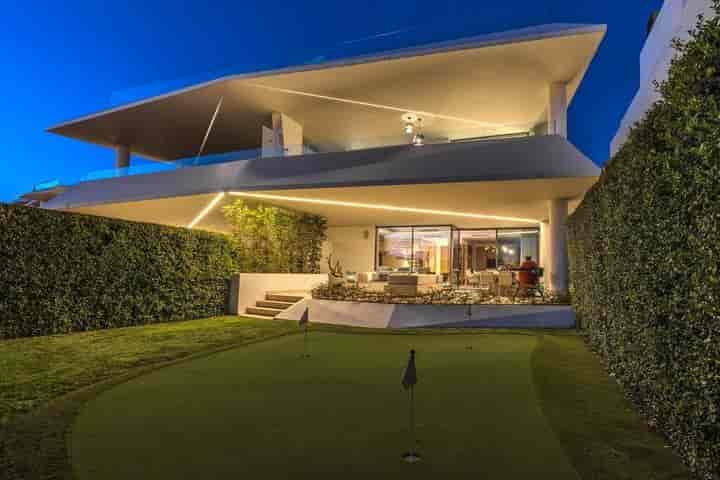 4 bedrooms house for sale in Nueva Andalucia, Spain