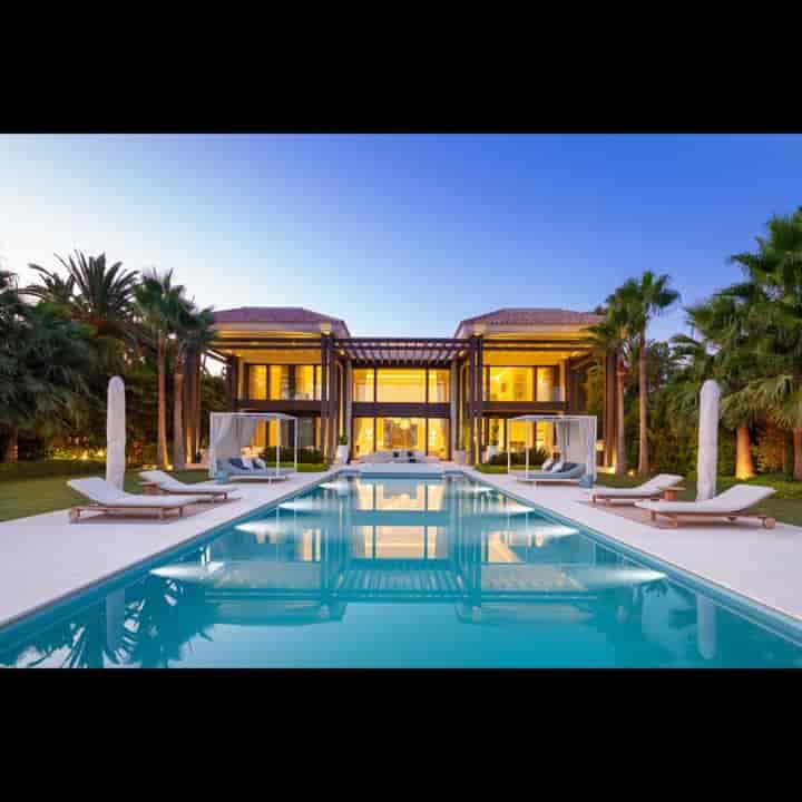 6 bedrooms house for sale in Marbella, Spain