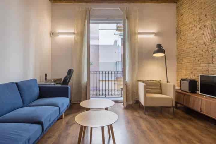 2 bedrooms apartment for rent in Gotic, Spain