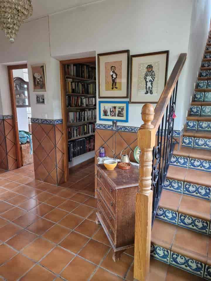 3 bedrooms house for sale in Navamorcuende, Spain