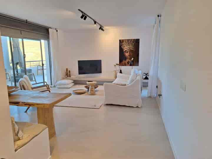 2 bedrooms apartment for rent in Benahavis, Spain