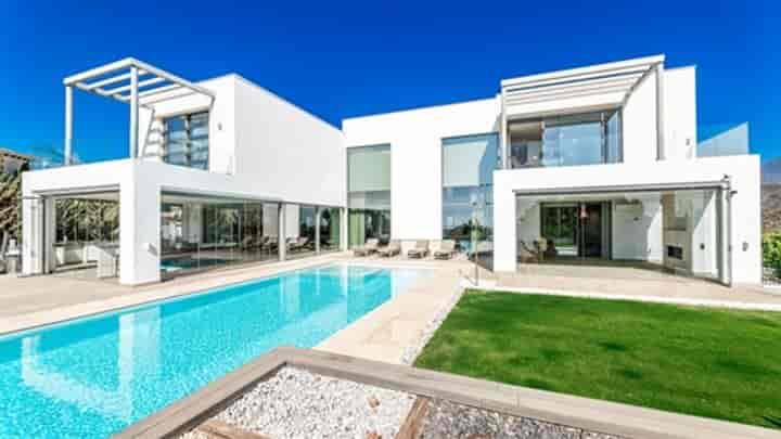 6 bedrooms house for sale in Benahavis, Spain