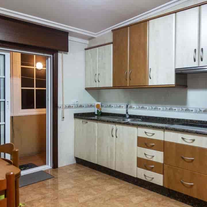 3 bedrooms apartment for sale in Pontevedra, Spain