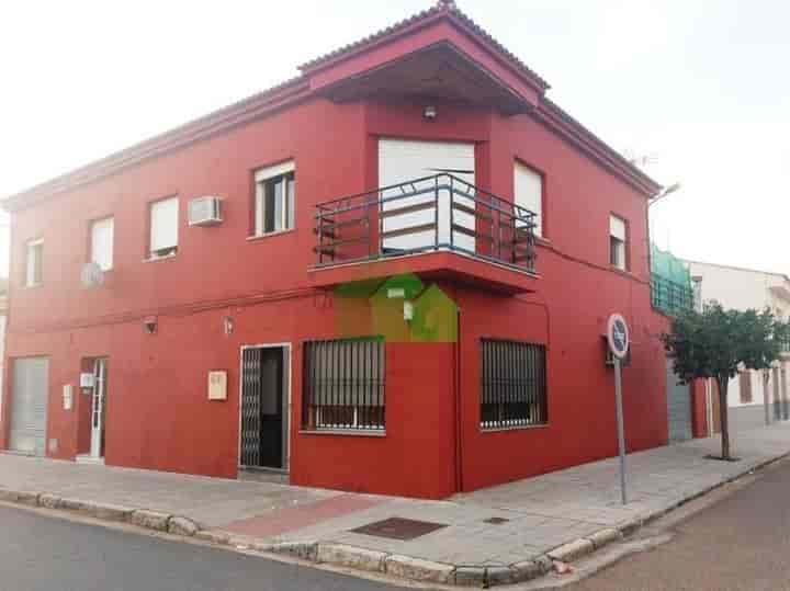 3 bedrooms apartment for sale in Badajoz, Spain