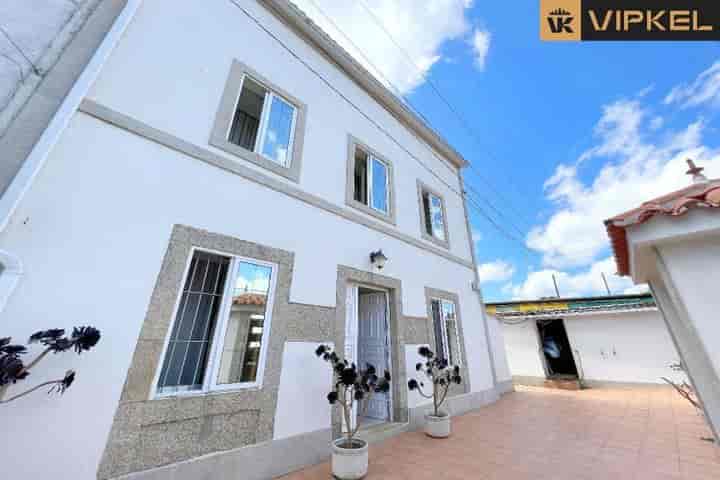 8 bedrooms house for sale in Santiago de Compostela, Spain