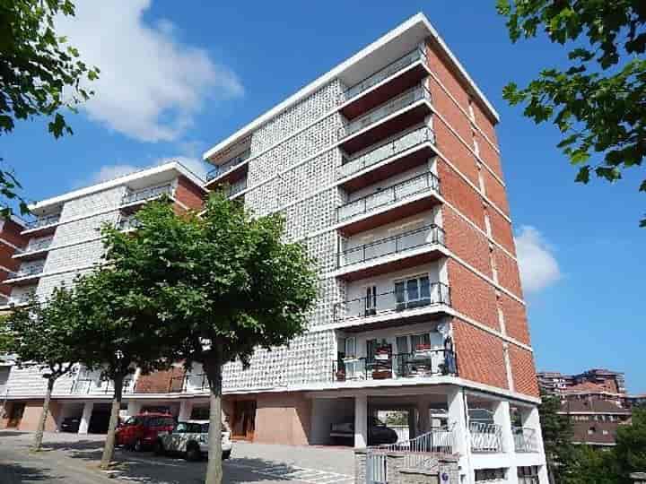 4 bedrooms apartment for rent in Santander, Spain