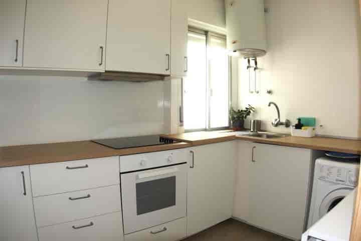 2 bedrooms apartment for rent in Baiona, Spain