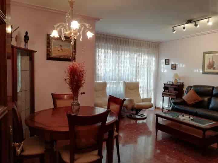 4 bedrooms apartment for rent in Romareda, Spain