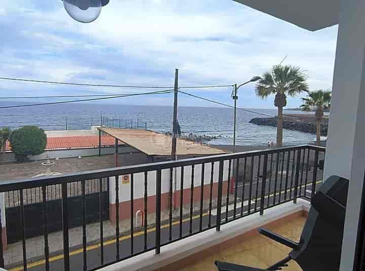 2 bedrooms apartment for rent in Candelaria, Spain