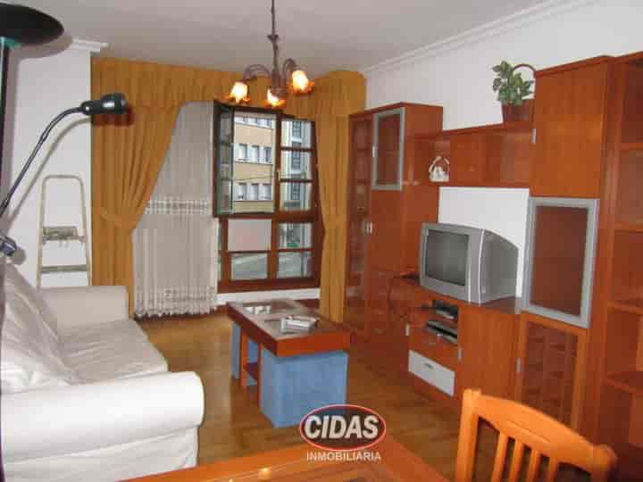 4 bedrooms apartment for rent in Oviedo, Spain