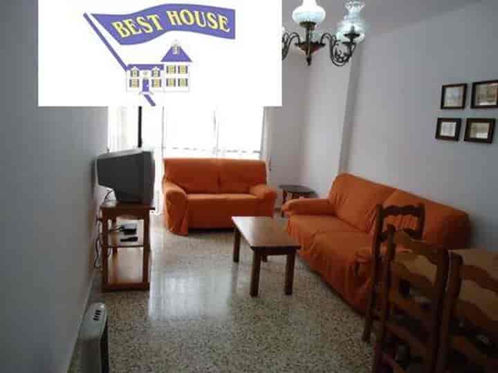 3 bedrooms apartment for rent in Albacete, Spain