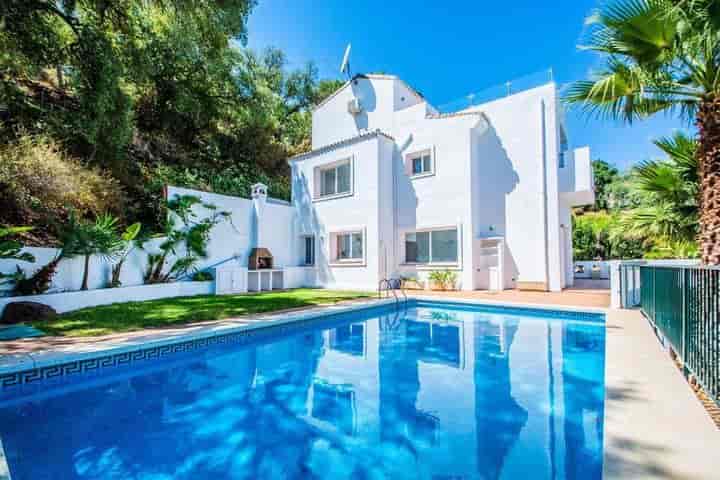 4 bedrooms house for rent in Marbella, Spain