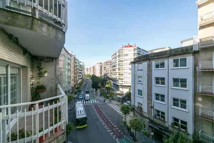 3 bedrooms apartment for sale in Vigo, Spain