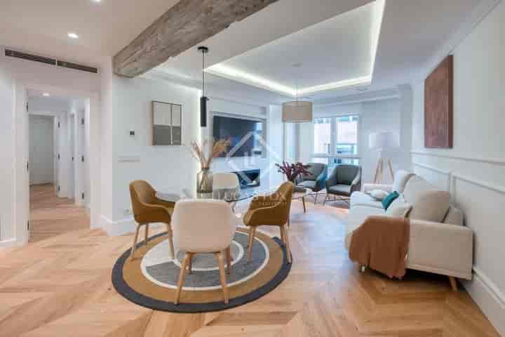 3 bedrooms apartment for sale in Madrid, Spain