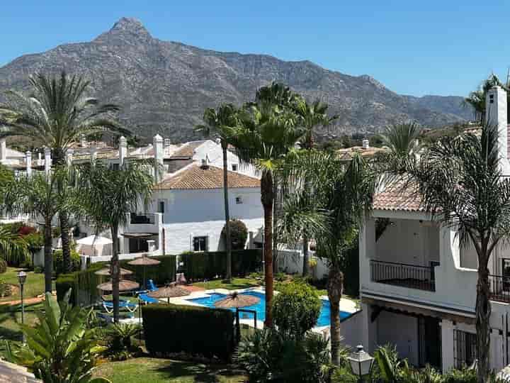 4 bedrooms house for rent in Nueva Andalucia, Spain