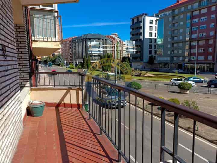 4 bedrooms apartment for sale in Leon, Spain