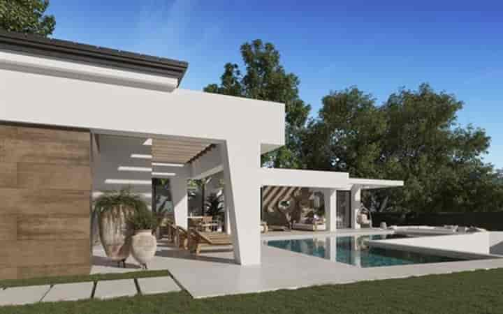 4 bedrooms house for sale in Nueva Andalucia, Spain