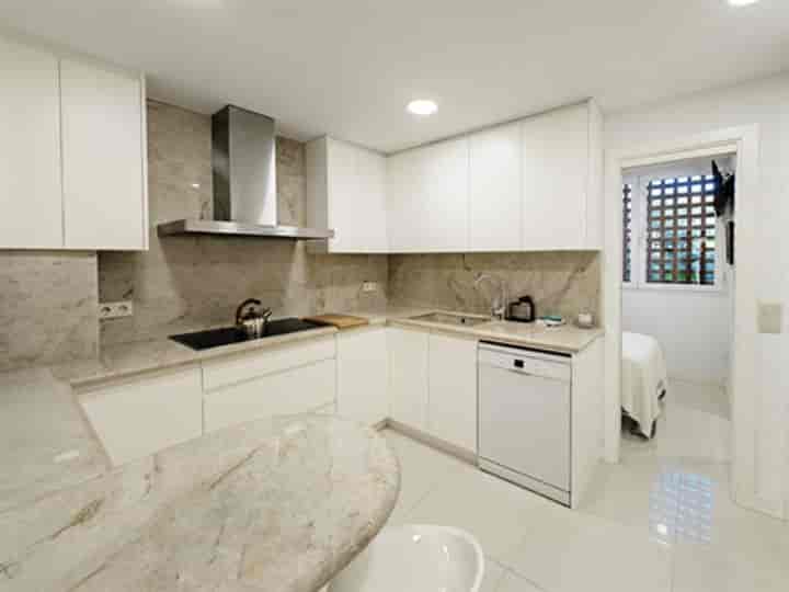 4 bedrooms apartment for sale in Marbella, Spain