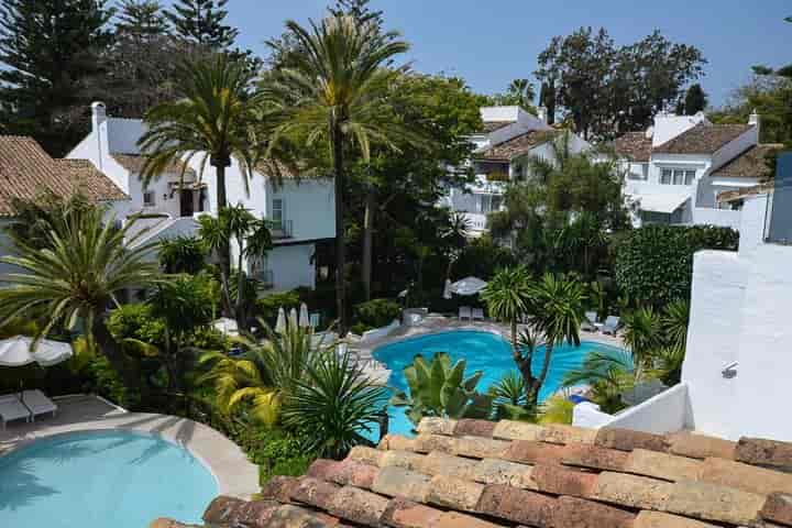 1 bedroom apartment for sale in Nagueles-Milla de Oro, Spain