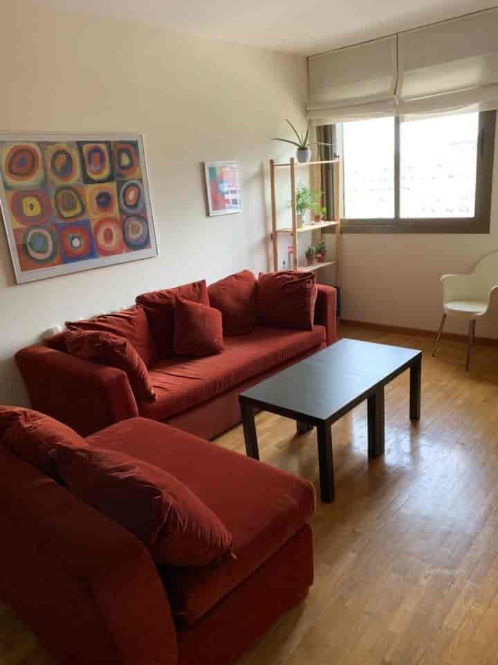 2 bedrooms apartment for rent in Beiro, Spain