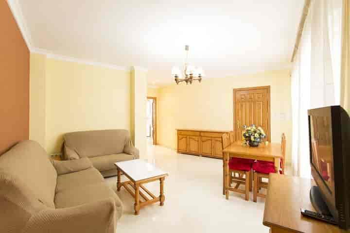 3 bedrooms apartment for rent in Albaicin, Spain