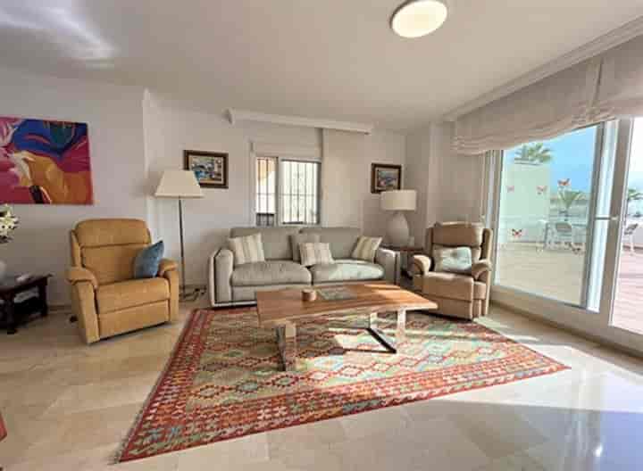 2 bedrooms apartment for sale in Estepona, Spain