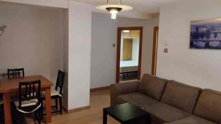 2 bedrooms apartment for rent in Zaragoza, Spain