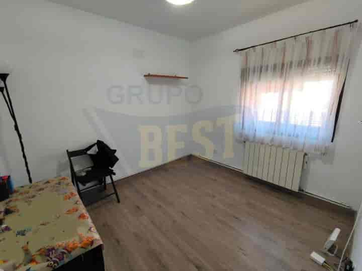 3 bedrooms apartment for sale in Segovia, Spain