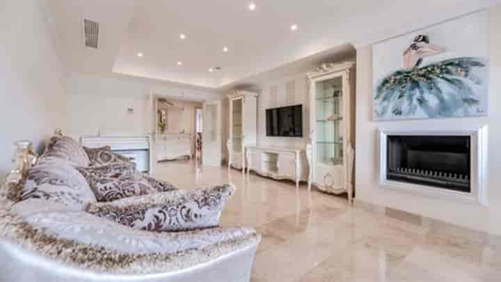 3 bedrooms apartment for sale in Marbella, Spain