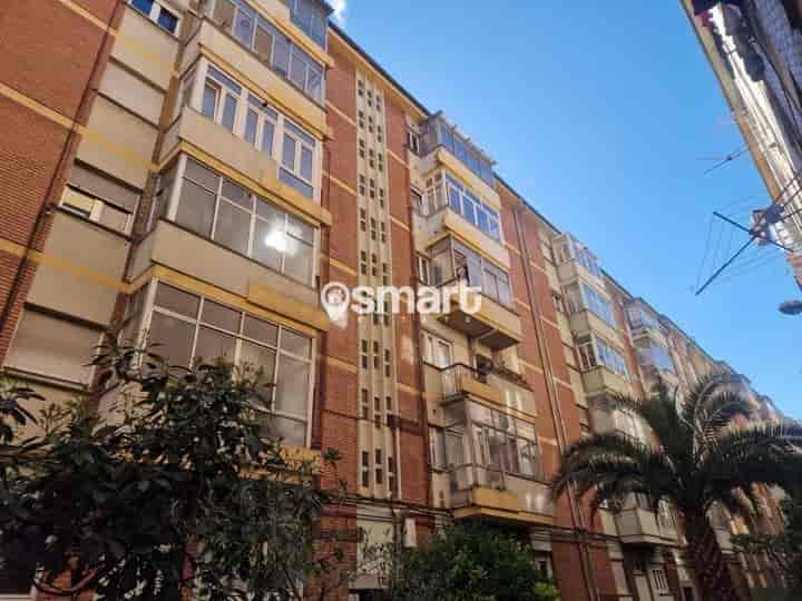 3 bedrooms apartment for sale in Oviedo, Spain