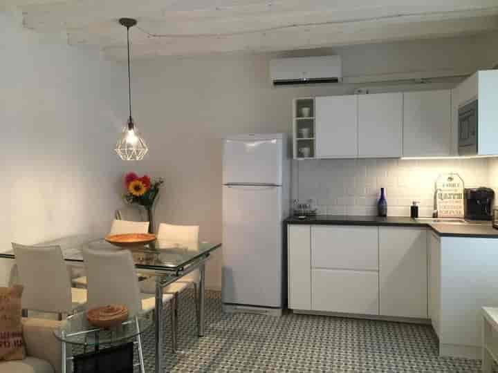 1 bedroom apartment for rent in Ciutat Vella, Spain