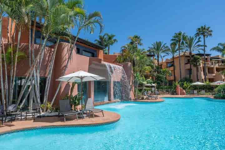 3 bedrooms apartment for sale in Nagueles-Milla de Oro, Spain