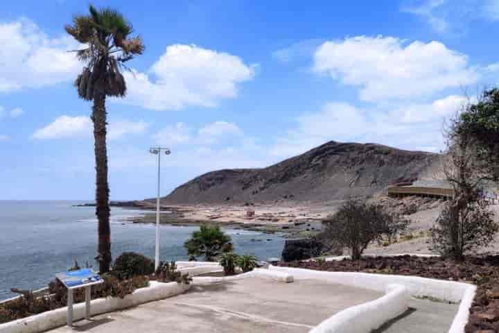 2 bedrooms apartment for sale in La Isleta, Spain