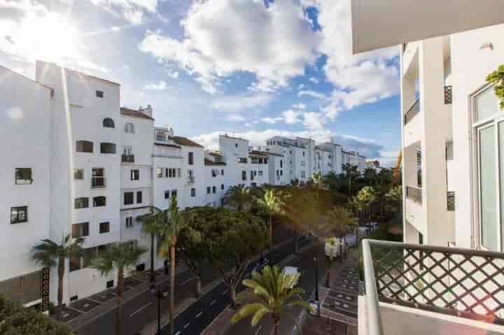 2 bedrooms apartment for rent in Marbella, Spain