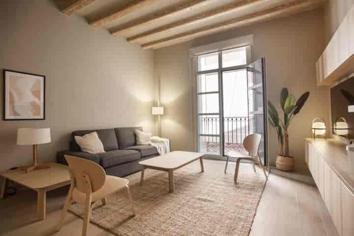 2 bedrooms apartment for rent in Ciutat Vella, Spain