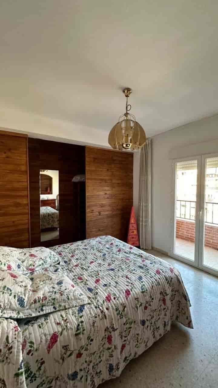 3 bedrooms apartment for rent in Granada, Spain