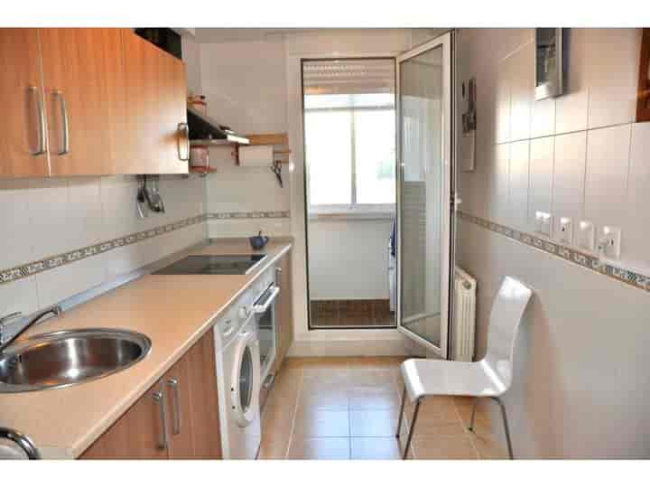 2 bedrooms apartment for rent in Venta de Banos, Spain