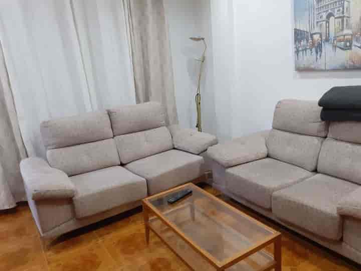 4 bedrooms apartment for rent in Salamanca, Spain