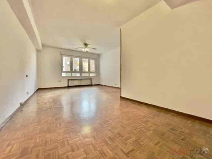 3 bedrooms apartment for sale in Oviedo, Spain