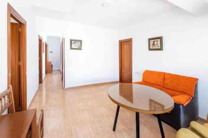 4 bedrooms apartment for rent in Beiro, Spain