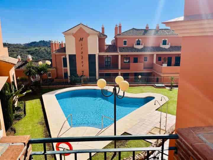 2 bedrooms apartment for rent in Elviria, Spain