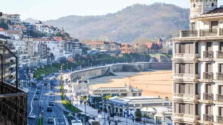 3 bedrooms apartment for rent in Donostia-San Sebastian, Spain